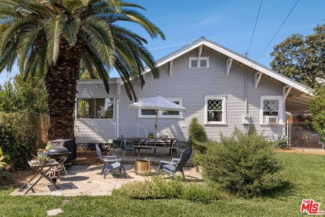 572 E Columbia Avenue, Pomona, CA 91767