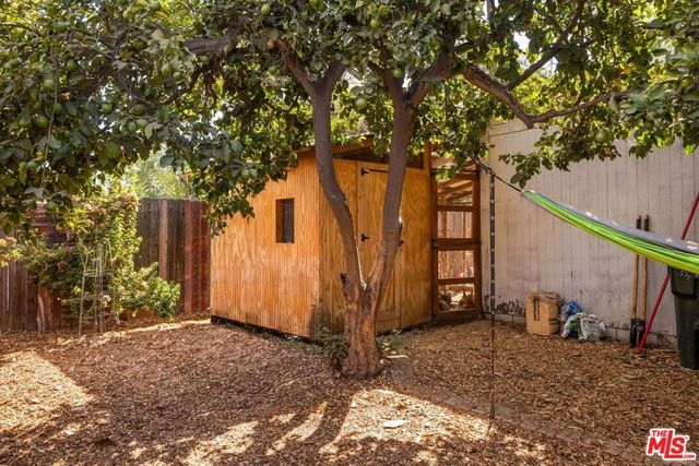 572 E Columbia Avenue, Pomona, CA 91767