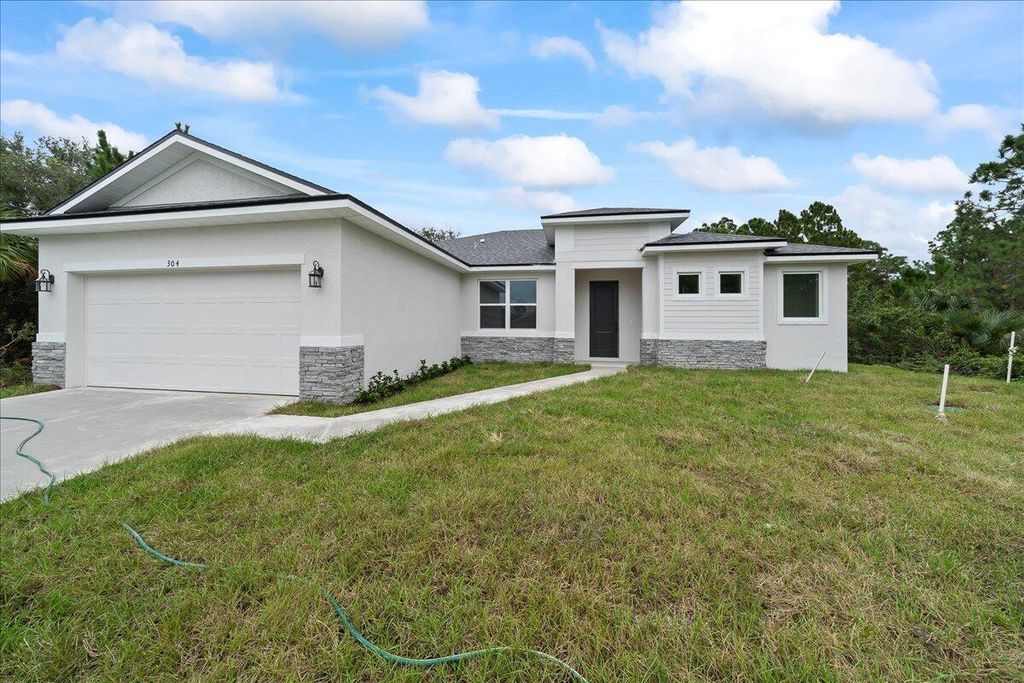 5007 Hickory Drive, Fort Pierce, FL 34982