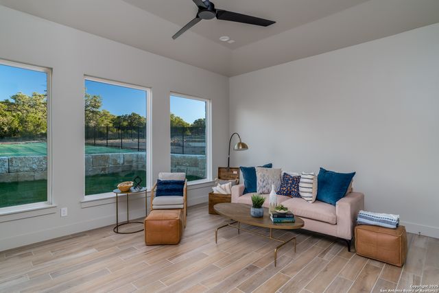 24403 Tres Arroyos, San Antonio, TX 78255