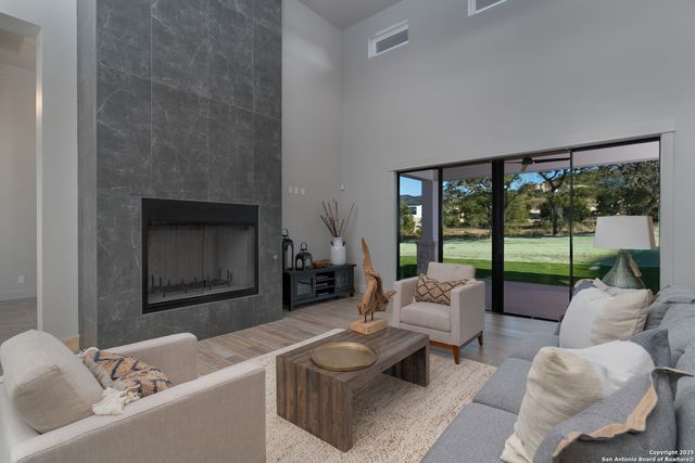 24403 Tres Arroyos, San Antonio, TX 78255