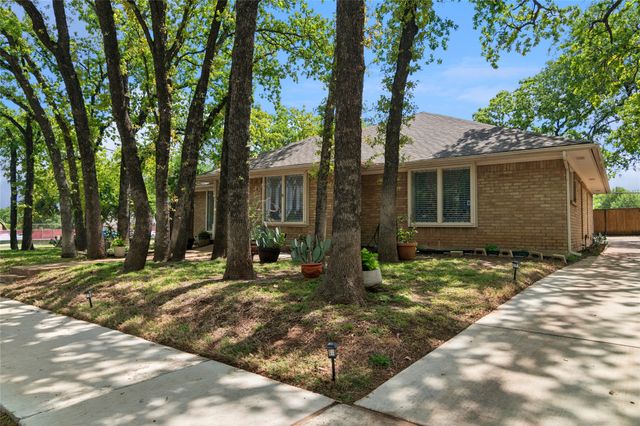 2024 Crooked, Arlington, TX 76006