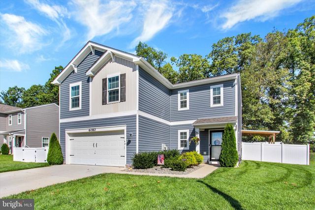 6080 DEBORAH DR, Spring Grove, PA 17362