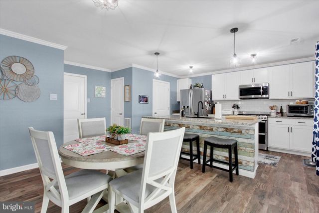 6080 DEBORAH DR, Spring Grove, PA 17362