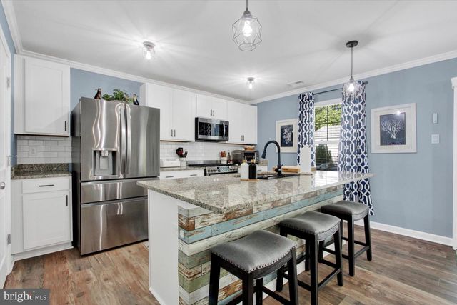 6080 DEBORAH DR, Spring Grove, PA 17362