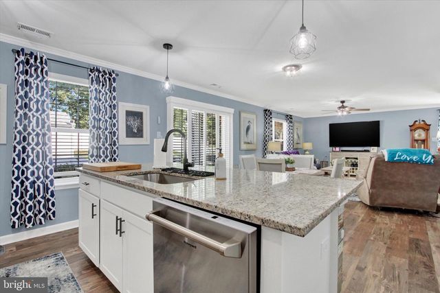 6080 DEBORAH DR, Spring Grove, PA 17362