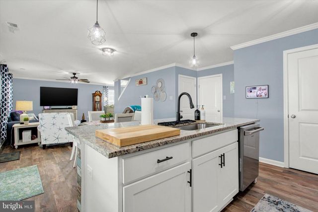6080 DEBORAH DR, Spring Grove, PA 17362