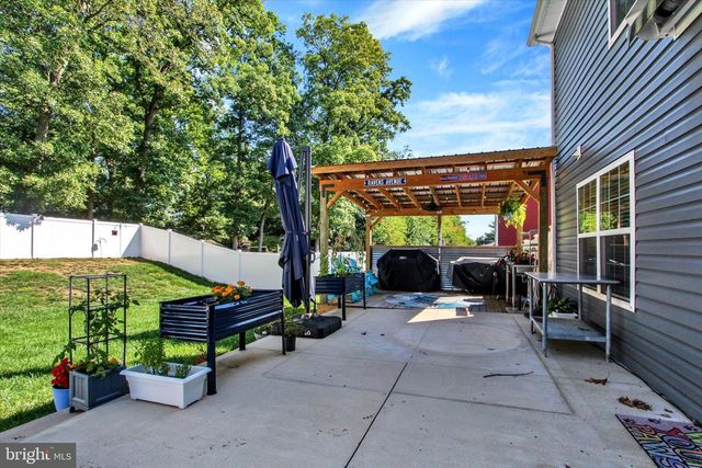6080 DEBORAH DR, Spring Grove, PA 17362