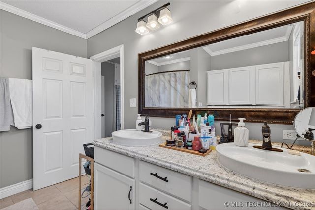 616 E 13th Street, Bartlesville, OK 74003