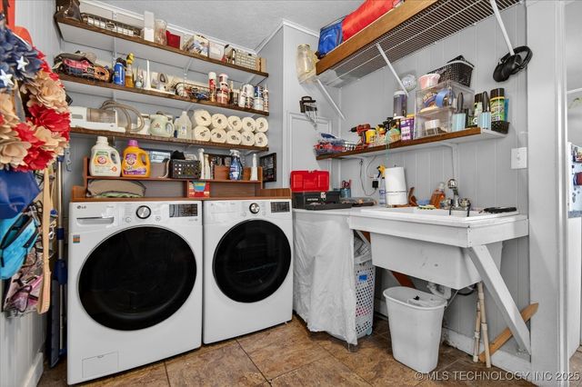 616 E 13th Street, Bartlesville, OK 74003