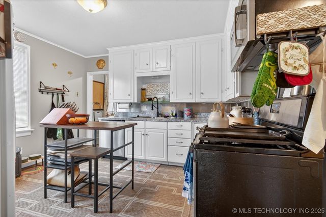 616 E 13th Street, Bartlesville, OK 74003