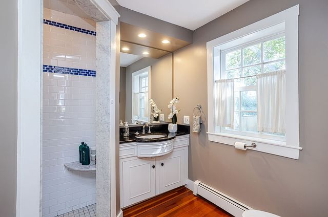 3 Vicksburg Place, Newport, RI 02840