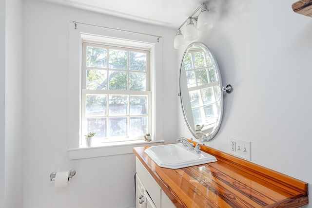 3 Vicksburg Place, Newport, RI 02840