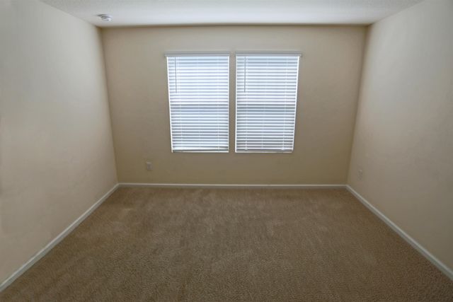 323 Chasewood Dr, St Augustine, FL 32095