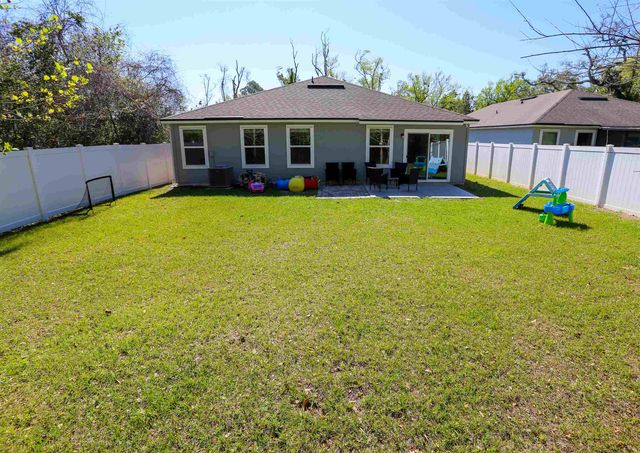 323 Chasewood Dr, St Augustine, FL 32095