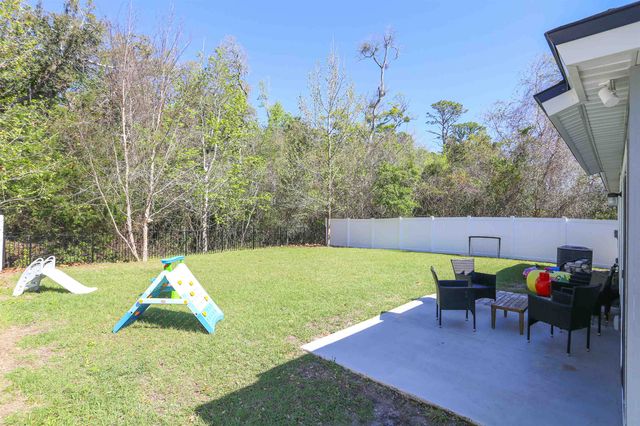 323 Chasewood Dr, St Augustine, FL 32095