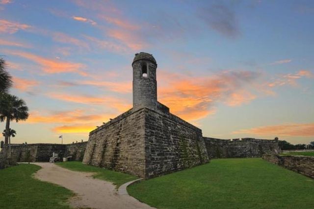 323 Chasewood Dr, St Augustine, FL 32095