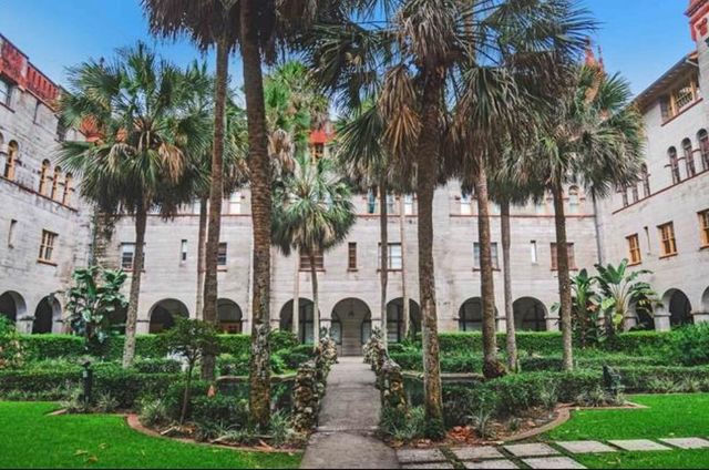 323 Chasewood Dr, St Augustine, FL 32095