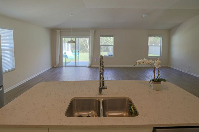 323 Chasewood Dr, St Augustine, FL 32095