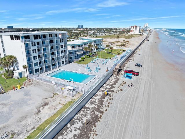 935 S ATLANTIC AVENUE 111, Daytona Beach, FL 32118