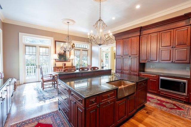 3 Broughton Road, Charleston, SC 29407