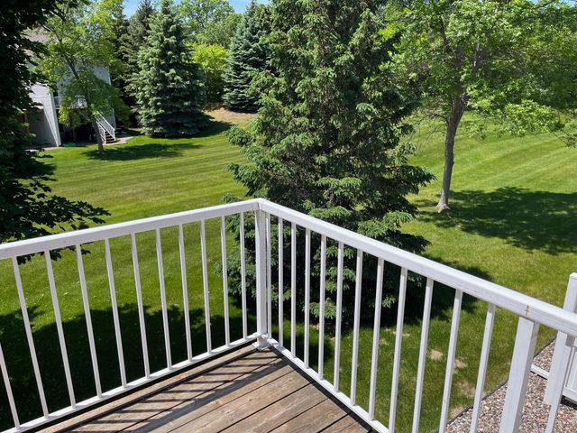 343 Wagon Wheel Lane, Chaska, MN 55318