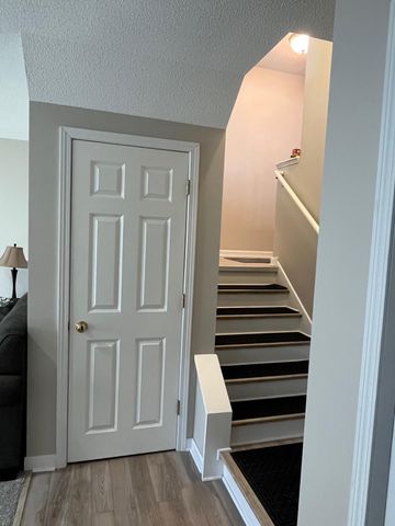 343 Wagon Wheel Lane, Chaska, MN 55318