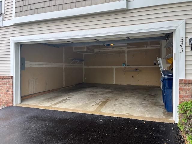 343 Wagon Wheel Lane, Chaska, MN 55318