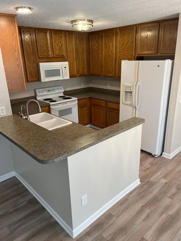 343 Wagon Wheel Lane, Chaska, MN 55318