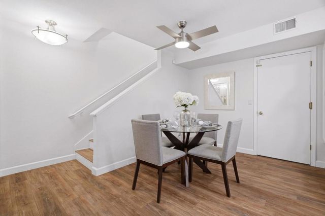 135 Redding Road A, Campbell, CA 95008