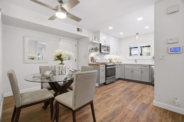 135 Redding Road A, Campbell, CA 95008