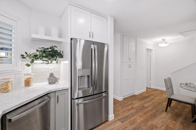 135 Redding Road A, Campbell, CA 95008