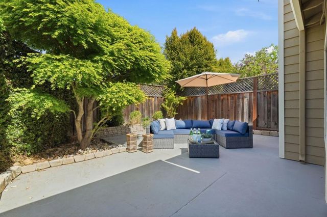 135 Redding Road A, Campbell, CA 95008