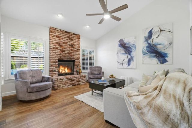 135 Redding Road A, Campbell, CA 95008