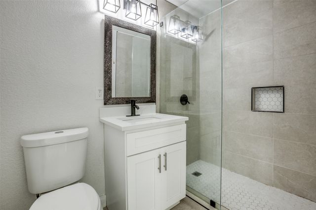 117 Heather Drive, Garland, TX 75042