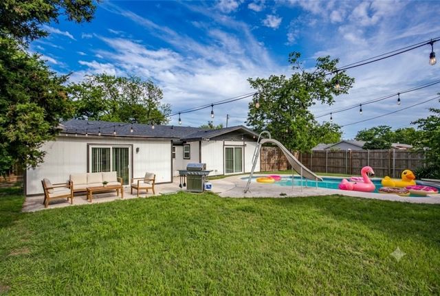 117 Heather Drive, Garland, TX 75042