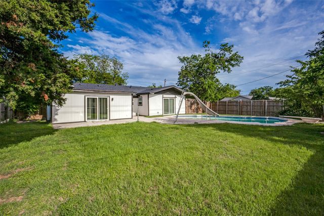 117 Heather Drive, Garland, TX 75042