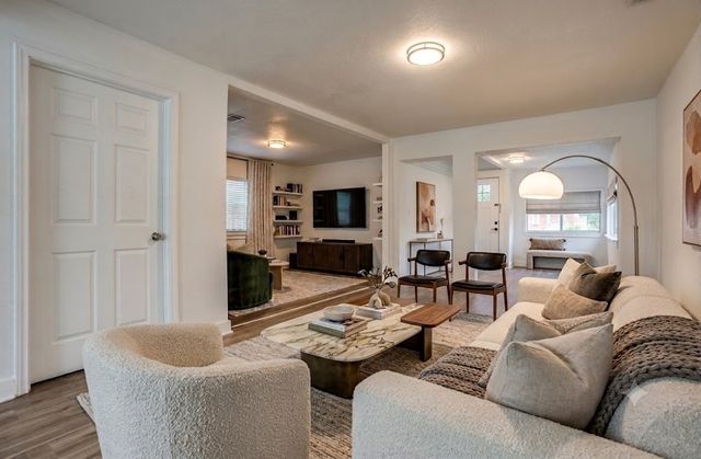 117 Heather Drive, Garland, TX 75042