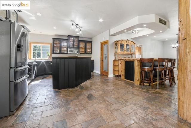 22987 Lazy Z LN, Sonora, CA 95370