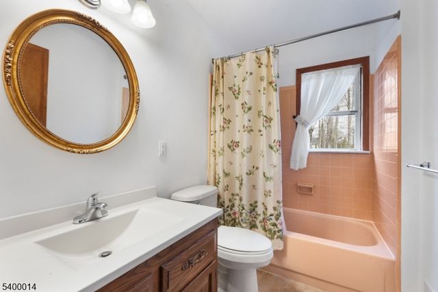 9 Red Hill Rd, Warren Twp., NJ 07059