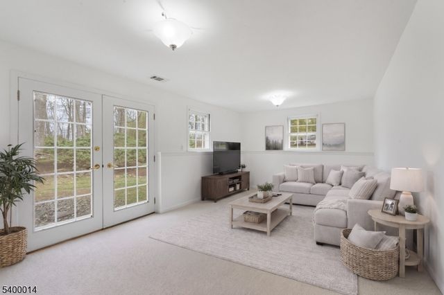 9 Red Hill Rd, Warren Twp., NJ 07059