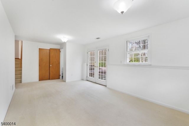 9 Red Hill Rd, Warren Twp., NJ 07059