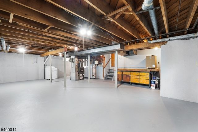 9 Red Hill Rd, Warren Twp., NJ 07059