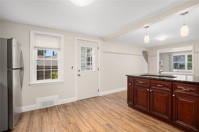 37 Haverford Road, Warwick, RI 02886