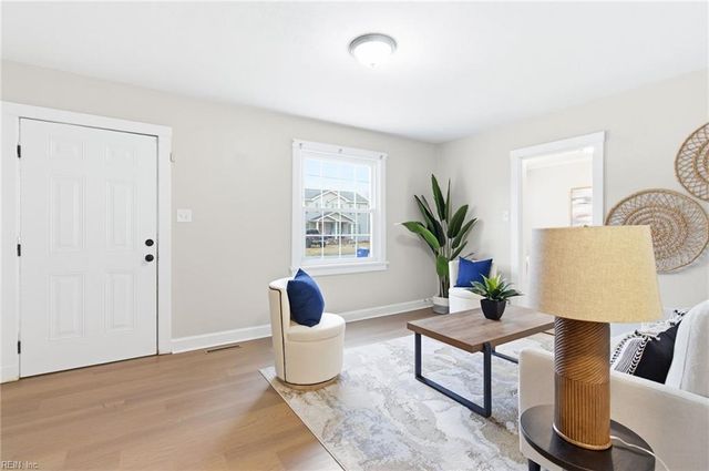 42 Chatham RD, Portsmouth, VA 23702