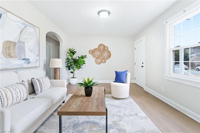 42 Chatham RD, Portsmouth, VA 23702