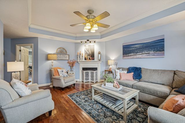 108 Springfield Dr, Smyrna, TN 37167