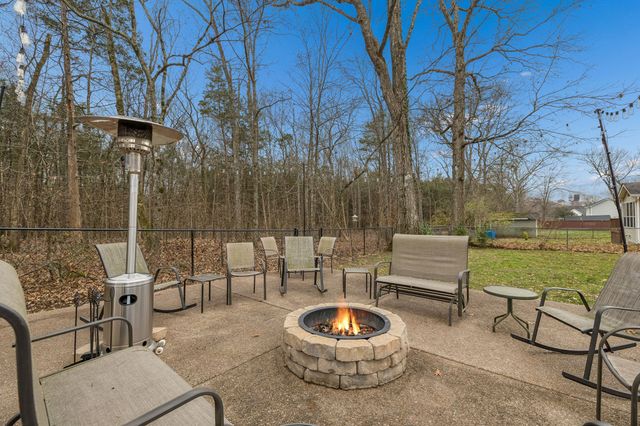 108 Springfield Dr, Smyrna, TN 37167