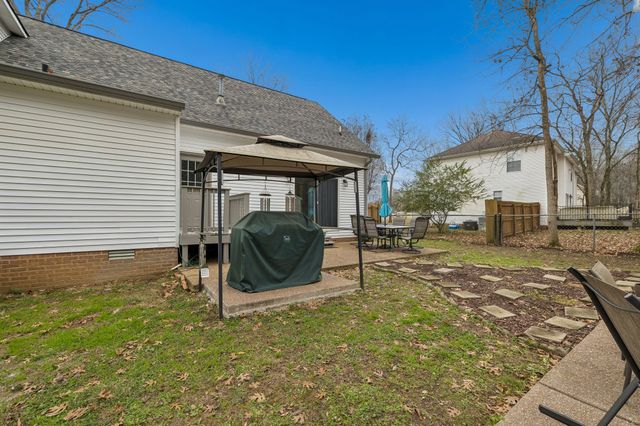 108 Springfield Dr, Smyrna, TN 37167