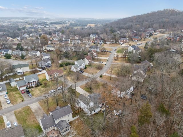 108 Springfield Dr, Smyrna, TN 37167